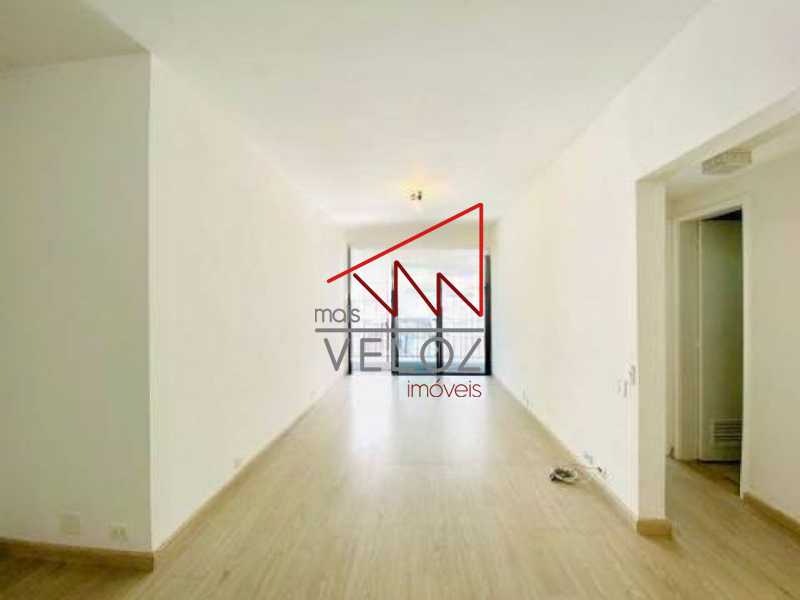 Apartamento à venda com 2 quartos, 92m² - Foto 22