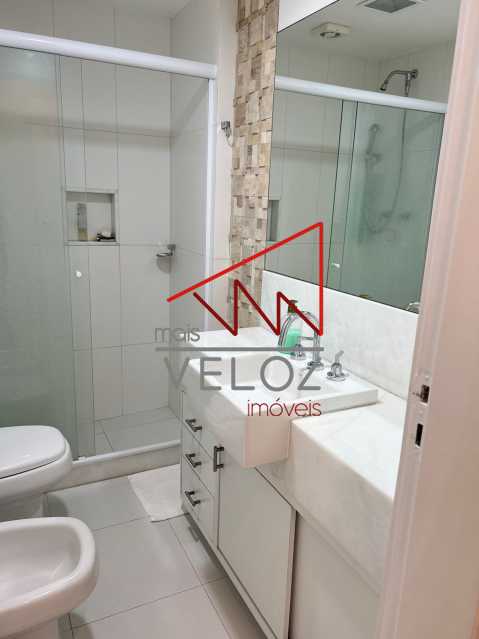 Apartamento à venda com 3 quartos, 150m² - Foto 9