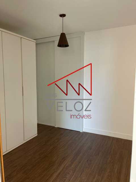 Apartamento à venda com 2 quartos, 79m² - Foto 11