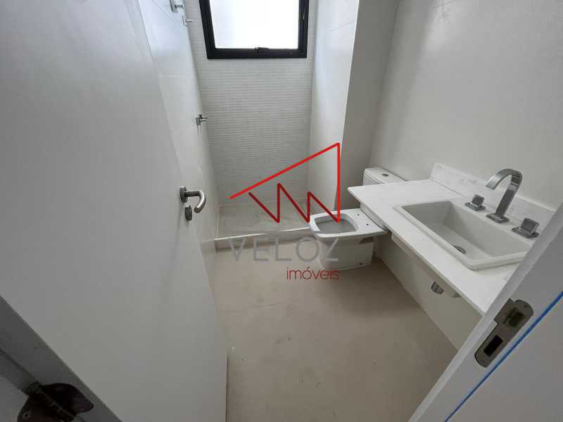 Apartamento à venda com 4 quartos, 238m² - Foto 9