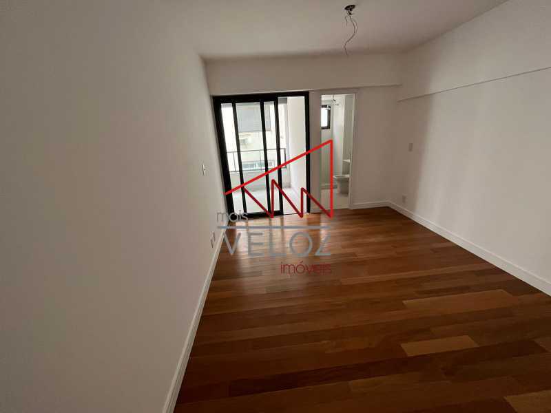 Apartamento à venda com 4 quartos, 238m² - Foto 10