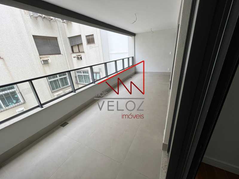 Apartamento à venda com 4 quartos, 238m² - Foto 20