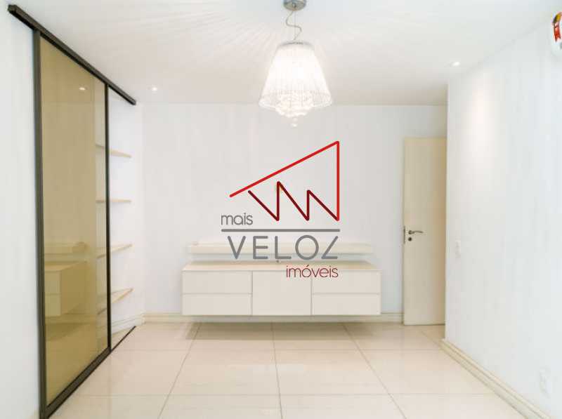 Apartamento à venda com 3 quartos, 153m² - Foto 19