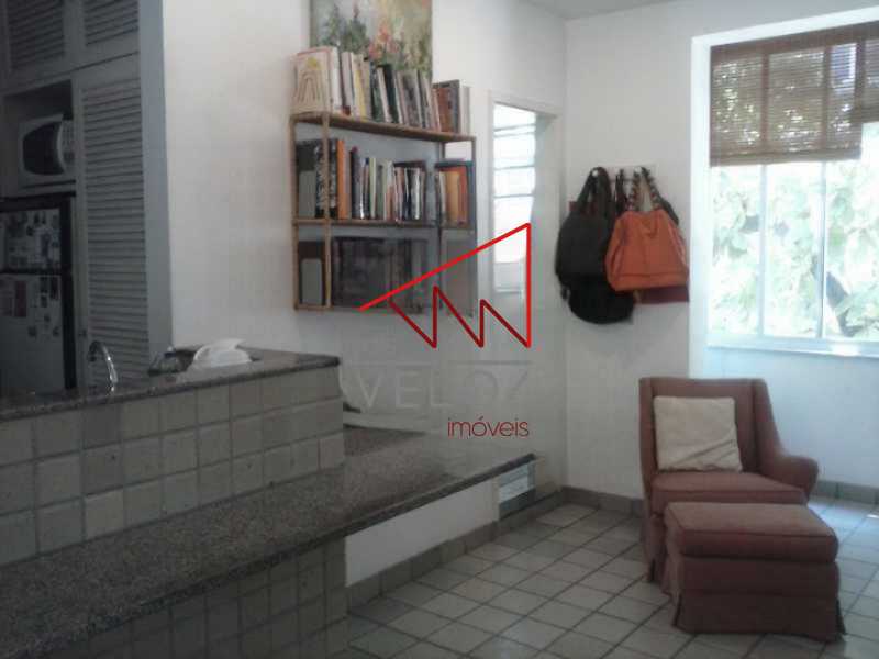 Apartamento à venda com 1 quarto, 45m² - Foto 2