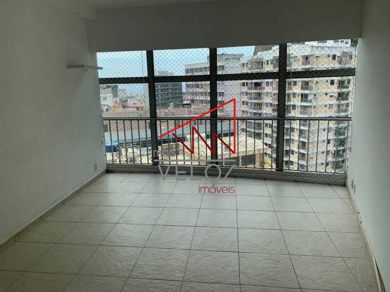 Apartamento à venda com 3 quartos, 90m² - Foto 1