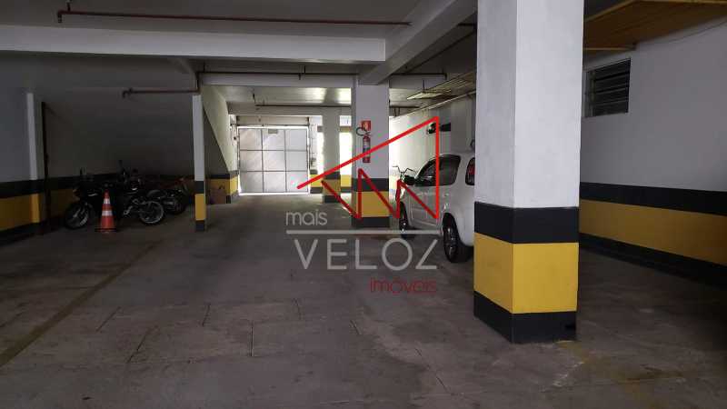 Apartamento à venda com 2 quartos, 68m² - Foto 28