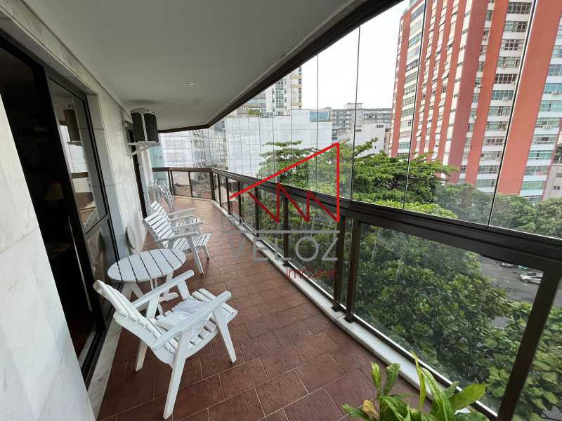 Cobertura à venda com 3 quartos, 228m² - Foto 3