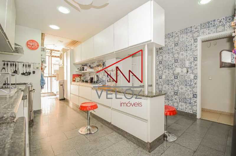 Apartamento à venda com 4 quartos, 367m² - Foto 8