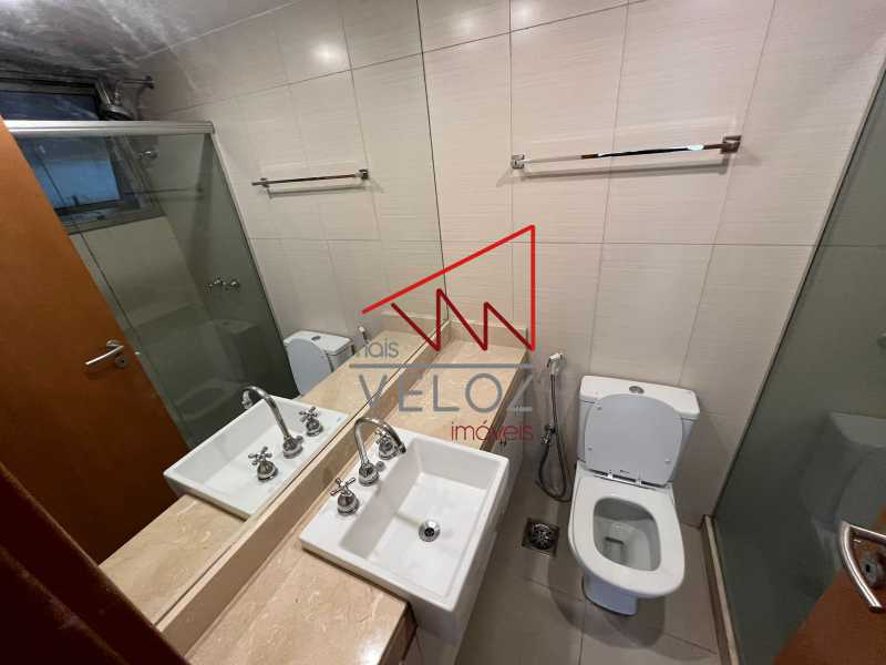 Apartamento à venda com 4 quartos, 200m² - Foto 15