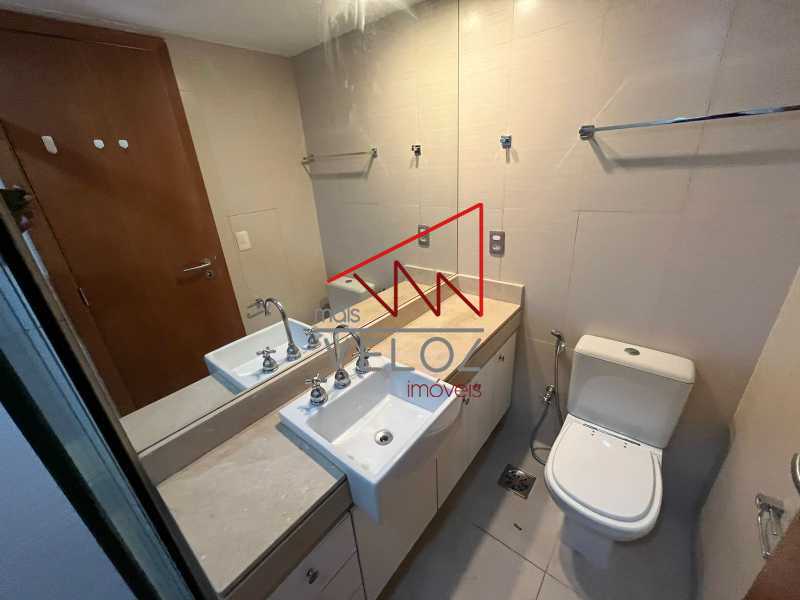 Apartamento à venda com 4 quartos, 200m² - Foto 23