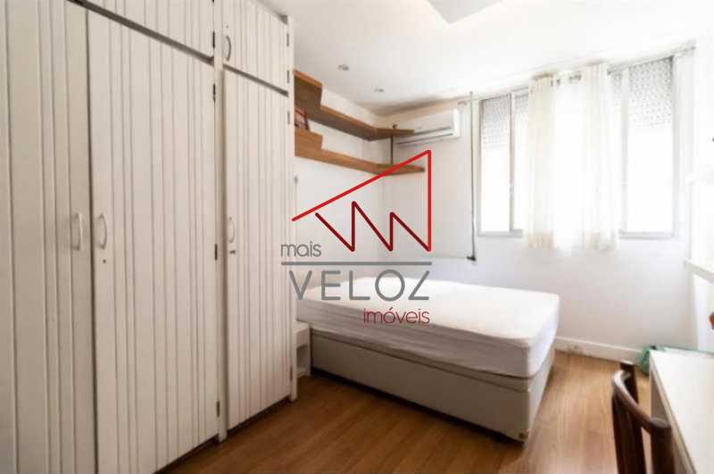 Apartamento à venda com 3 quartos, 245m² - Foto 13