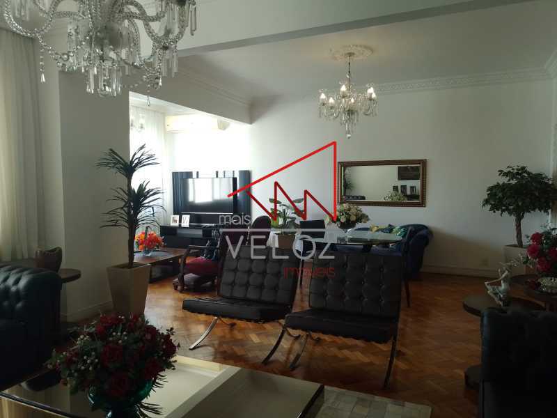 Apartamento à venda com 3 quartos, 230m² - Foto 5