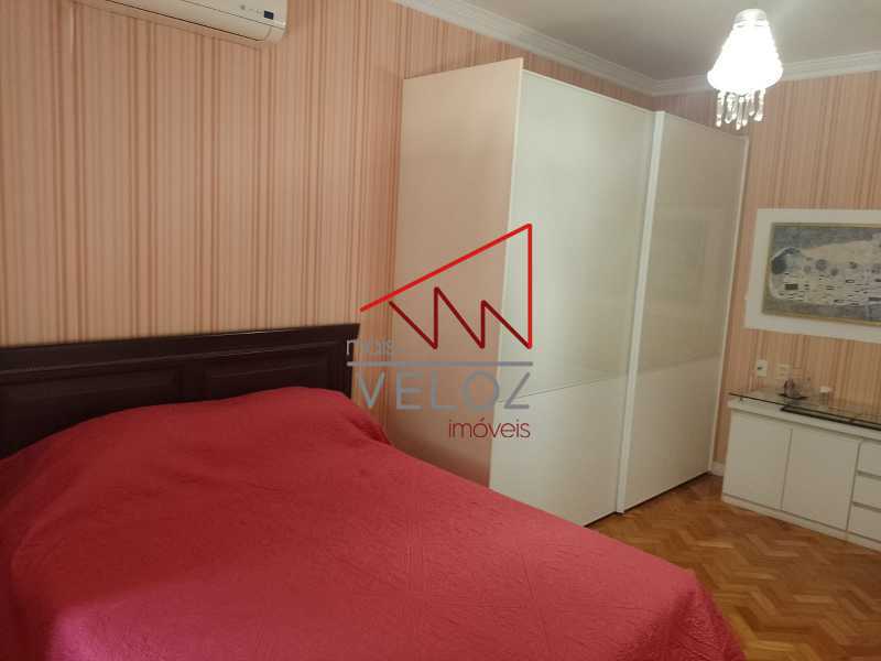 Apartamento à venda com 3 quartos, 230m² - Foto 11