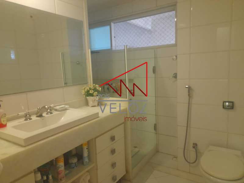 Apartamento à venda com 2 quartos, 125m² - Foto 25