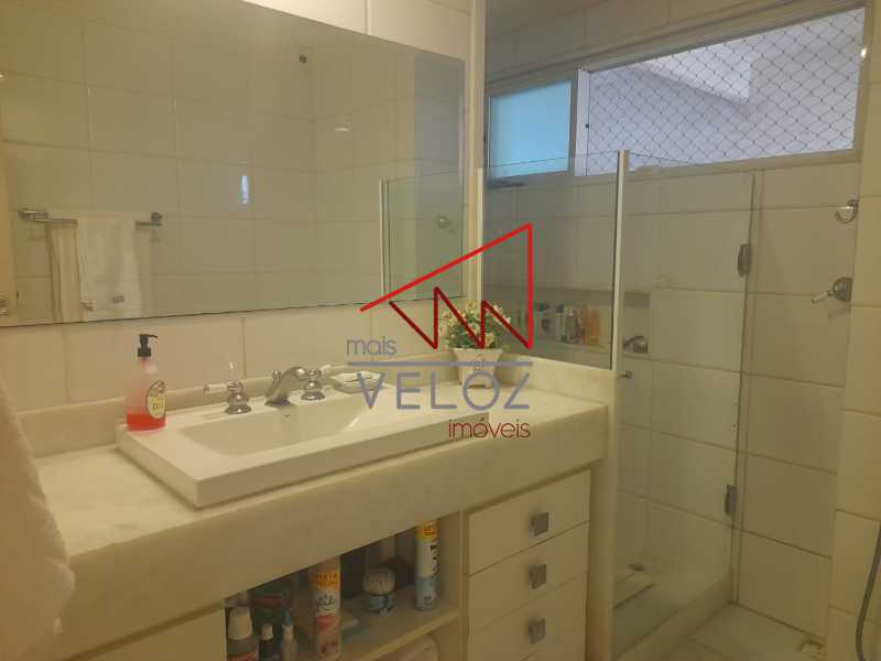 Apartamento à venda com 2 quartos, 125m² - Foto 26