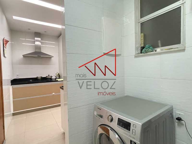 Apartamento à venda com 3 quartos, 136m² - Foto 9