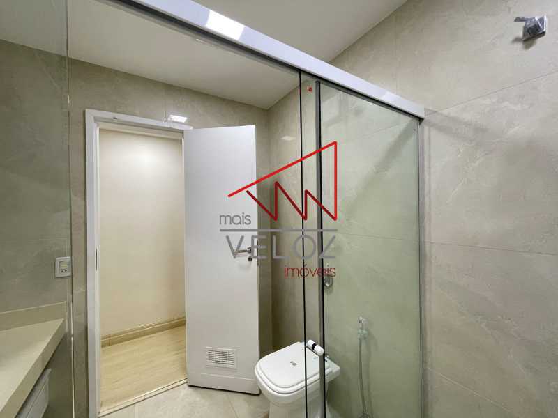 Apartamento à venda com 3 quartos, 136m² - Foto 24