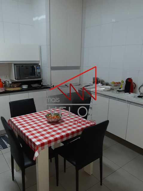 Apartamento à venda com 3 quartos, 230m² - Foto 11