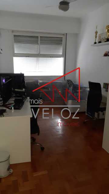 Apartamento à venda com 3 quartos, 230m² - Foto 7