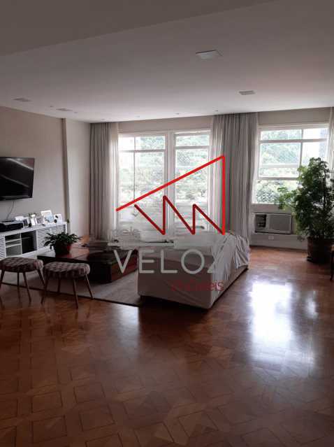 Apartamento à venda com 3 quartos, 230m² - Foto 3