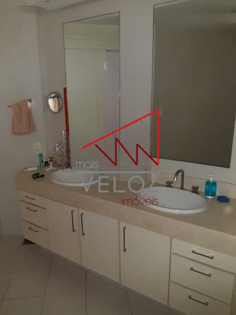 Apartamento à venda com 3 quartos, 230m² - Foto 16