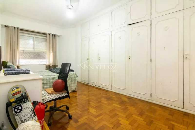Apartamento, 3 quartos, 230 m² - Foto 2