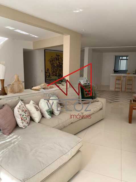 Apartamento à venda com 3 quartos, 151m² - Foto 2