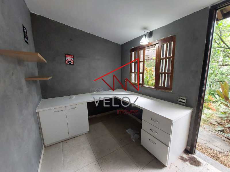 Casa de Vila à venda com 5 quartos, 293m² - Foto 30