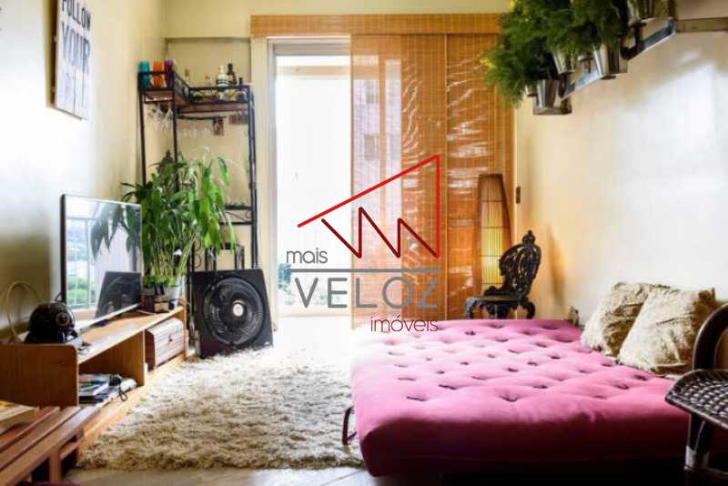 Apartamento à venda com 1 quarto, 60m² - Foto 4