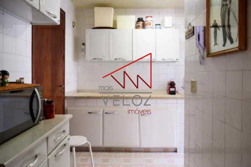 Apartamento à venda com 1 quarto, 60m² - Foto 12