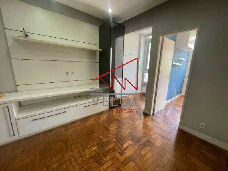 Apartamento à venda com 2 quartos, 68 - Foto 2