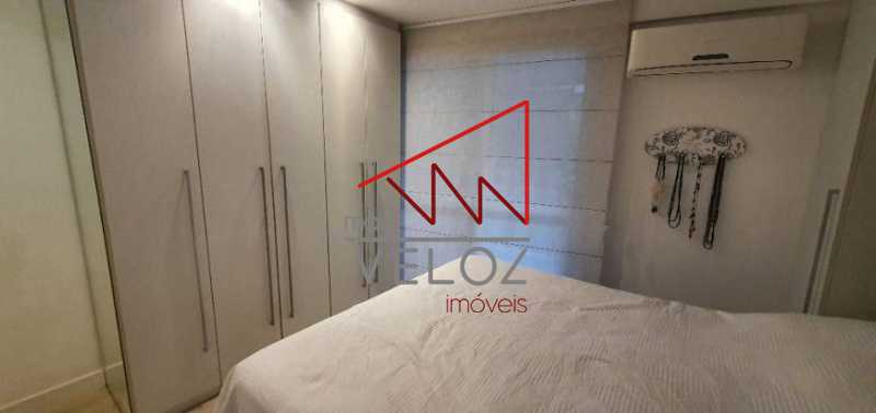 Apartamento à venda com 2 quartos, 80m² - Foto 11