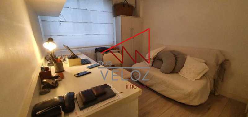 Apartamento à venda com 2 quartos, 80m² - Foto 17