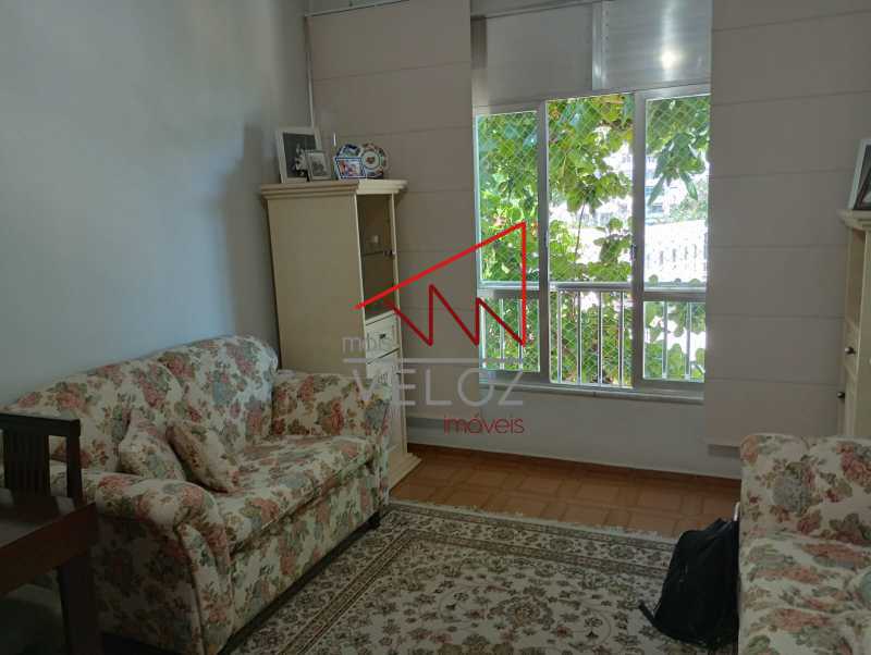 Apartamento à venda com 3 quartos, 100m² - Foto 1