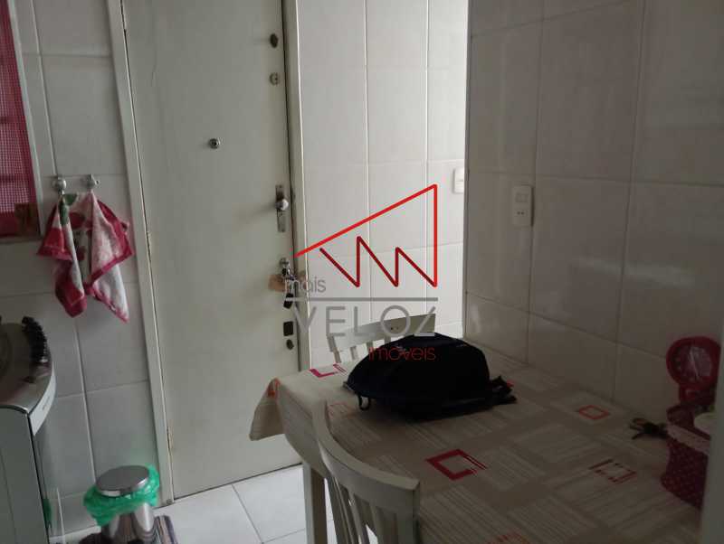 Apartamento à venda com 3 quartos, 100m² - Foto 8