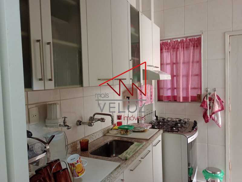 Apartamento à venda com 3 quartos, 100m² - Foto 4