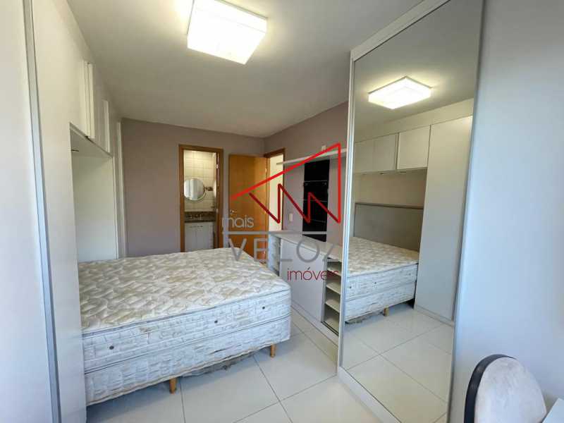 Apartamento à venda com 2 quartos, 75m² - Foto 15