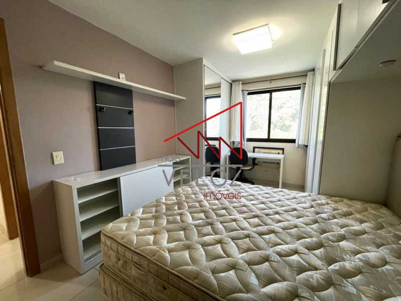 Apartamento à venda com 2 quartos, 75m² - Foto 16