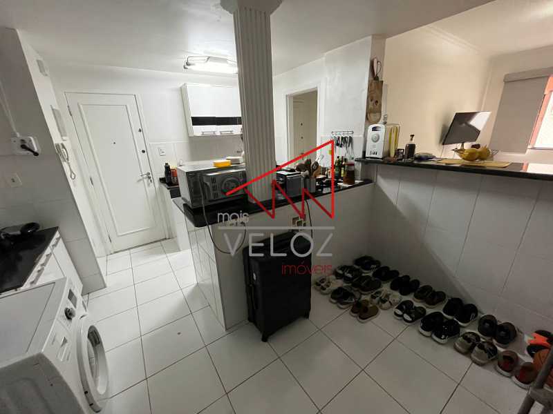 Apartamento à venda com 2 quartos, 70m² - Foto 6