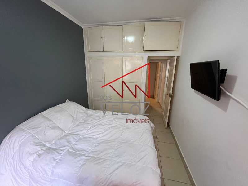 Apartamento à venda com 2 quartos, 70m² - Foto 9