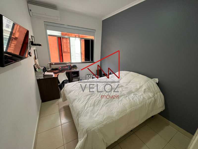 Apartamento à venda com 2 quartos, 70m² - Foto 7