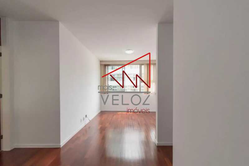 Apartamento à venda com 2 quartos, 72m² - Foto 4