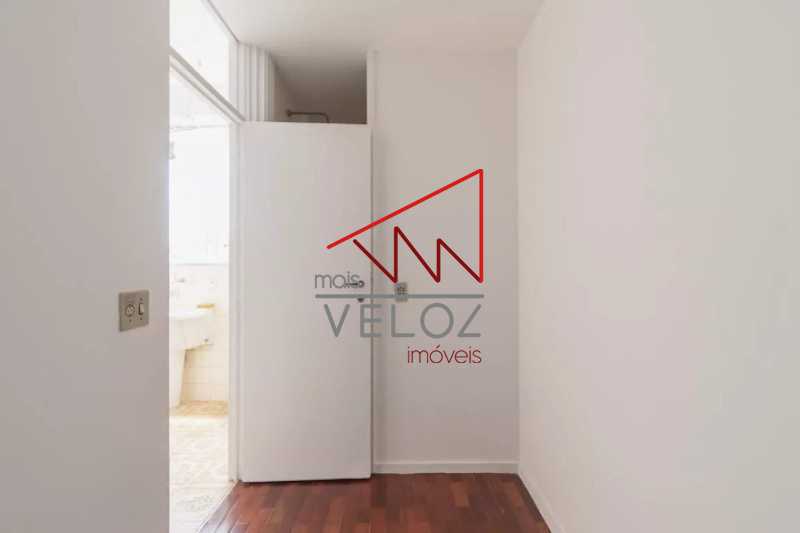 Apartamento à venda com 2 quartos, 72m² - Foto 23