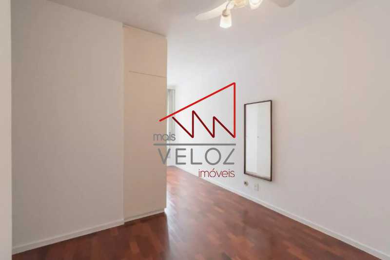 Apartamento à venda com 2 quartos, 72m² - Foto 7