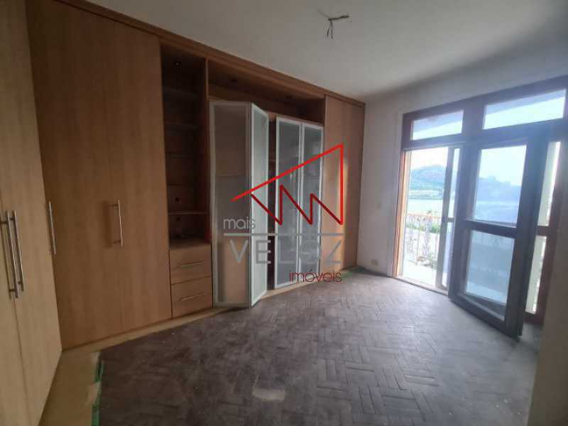 Apartamento à venda com 4 quartos, 200m² - Foto 18