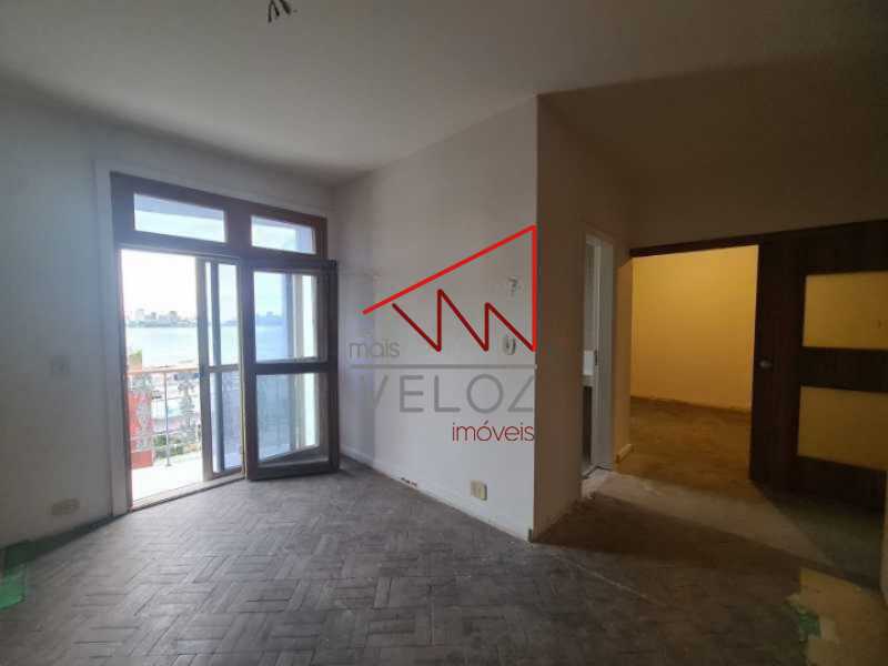 Apartamento à venda com 4 quartos, 200m² - Foto 20