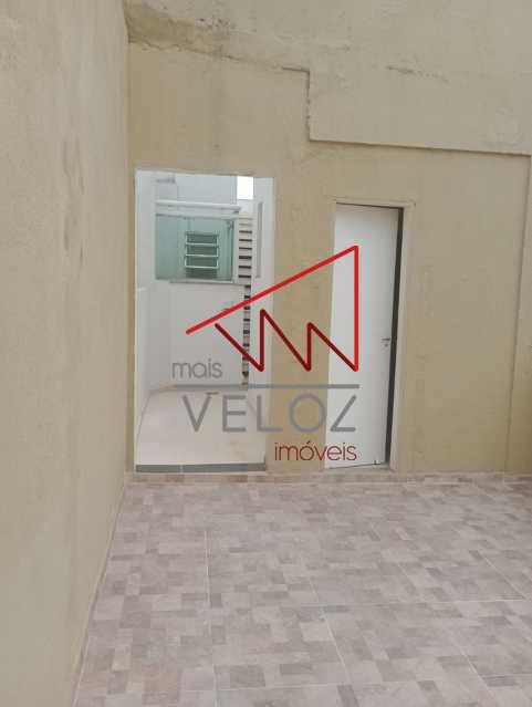 Cobertura à venda com 4 quartos, 160m² - Foto 2