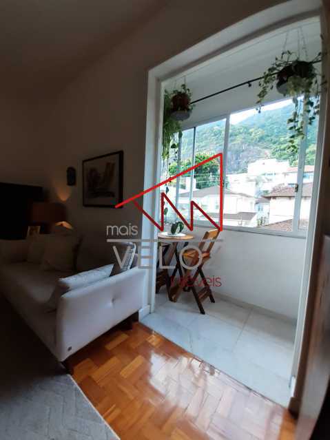 Apartamento à venda com 5 quartos, 220m² - Foto 9