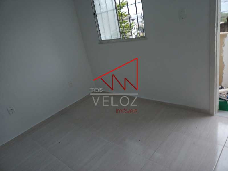 Casa à venda com 1 quarto, 30m² - Foto 11