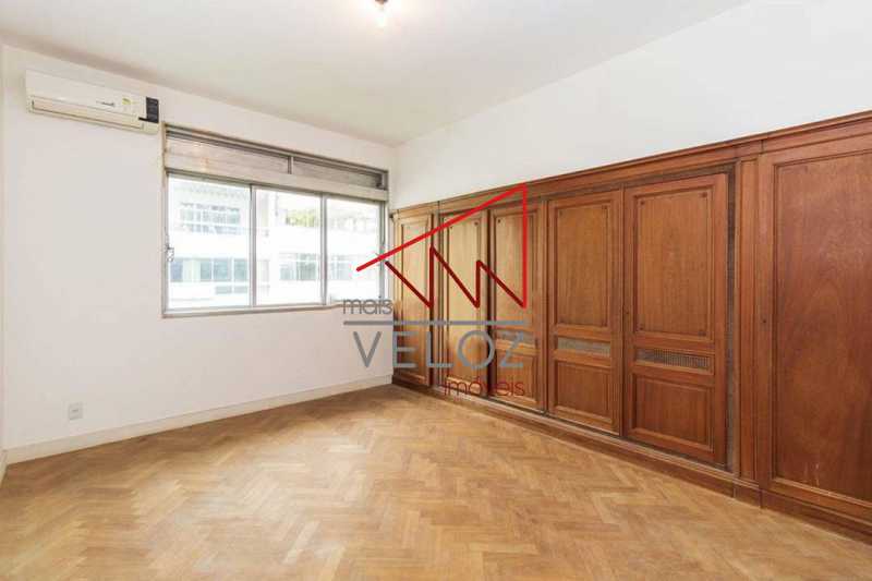 Cobertura à venda com 4 quartos, 350m² - Foto 14